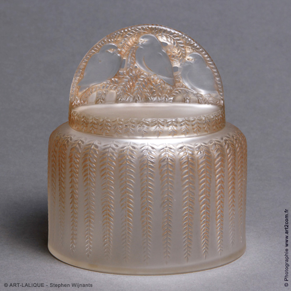 Boîte R.LALIQUE 1933