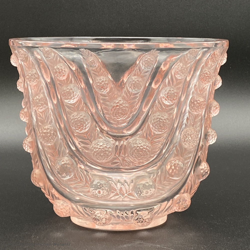 Vase R.LALIQUE