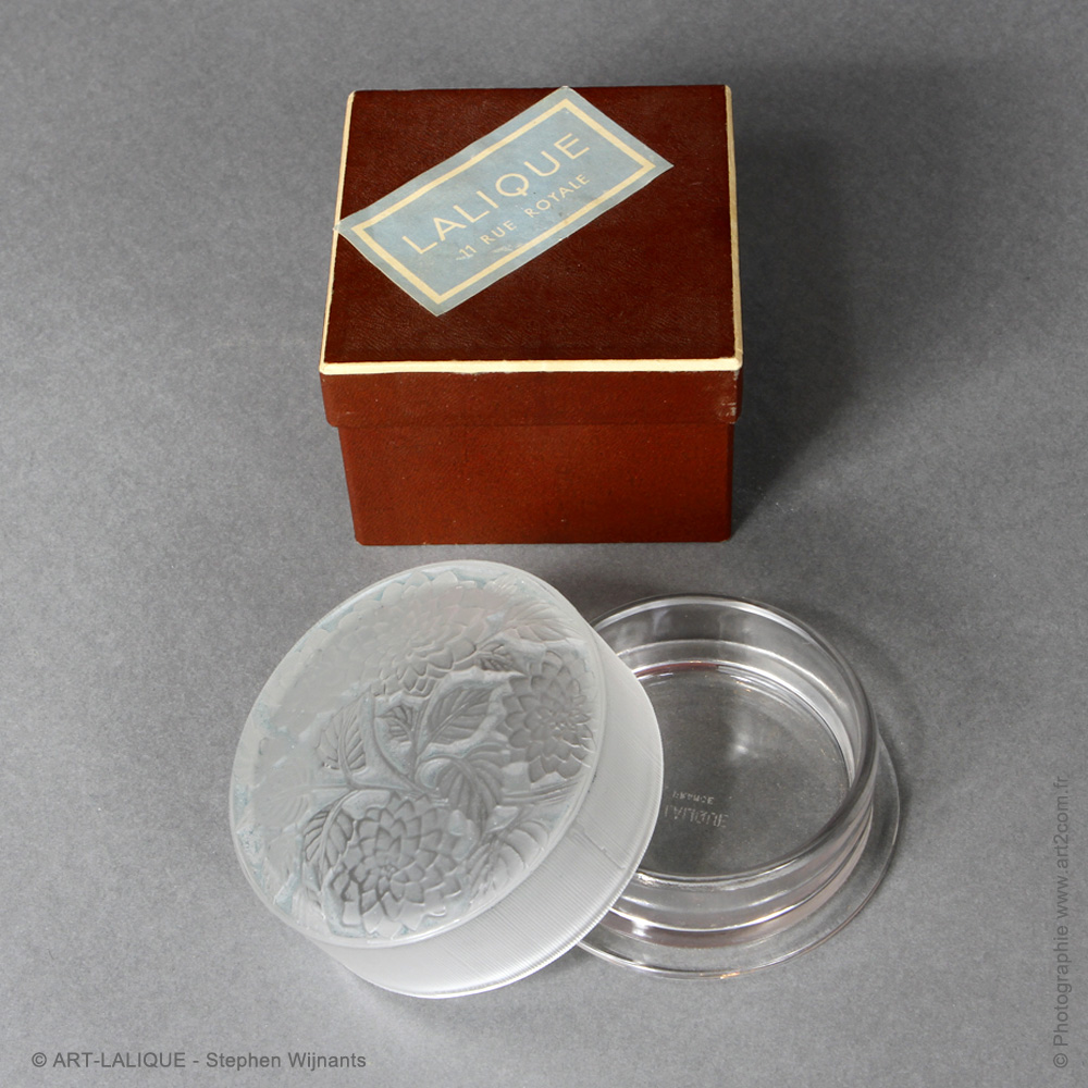 Boîte R.LALIQUE 1924