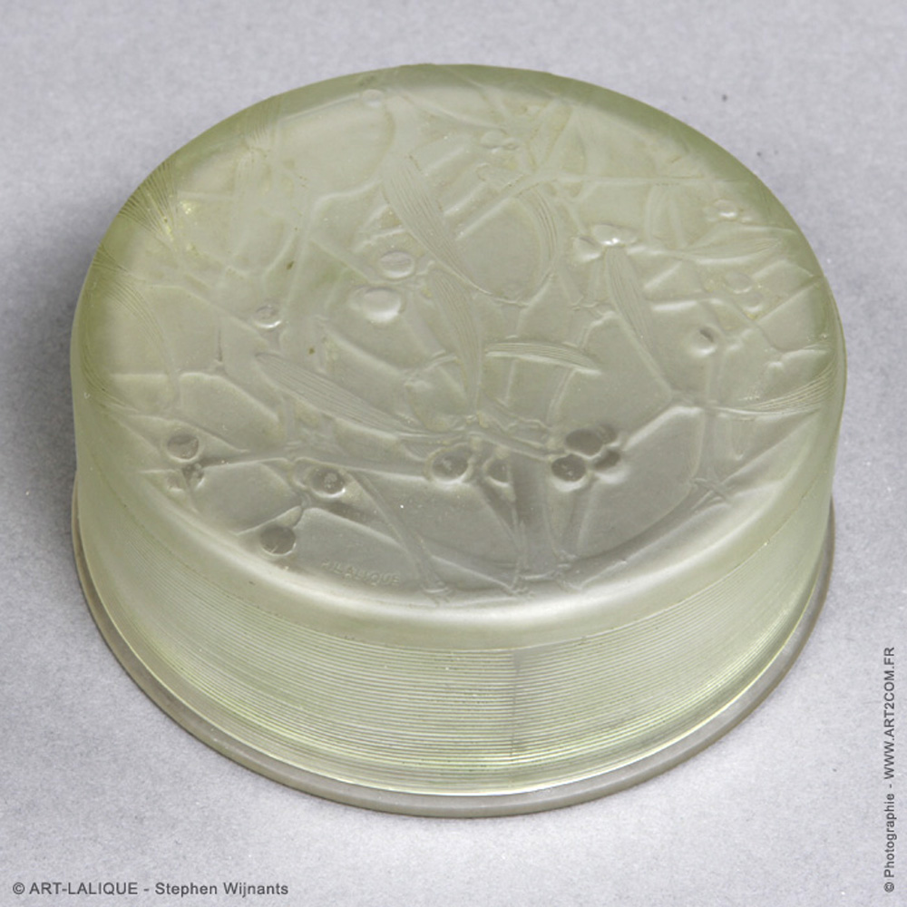 Boîte R.LALIQUE 1920