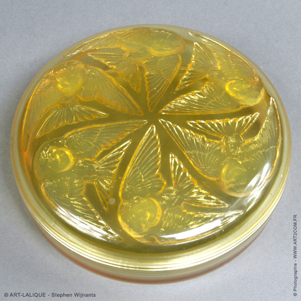 Boîte R.LALIQUE 1921