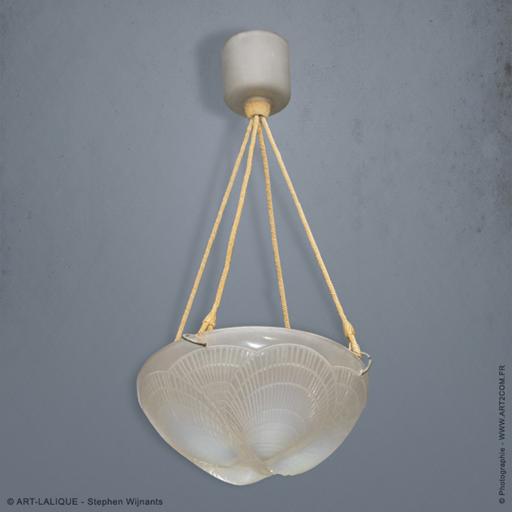 Lustre R.LALIQUE 1921