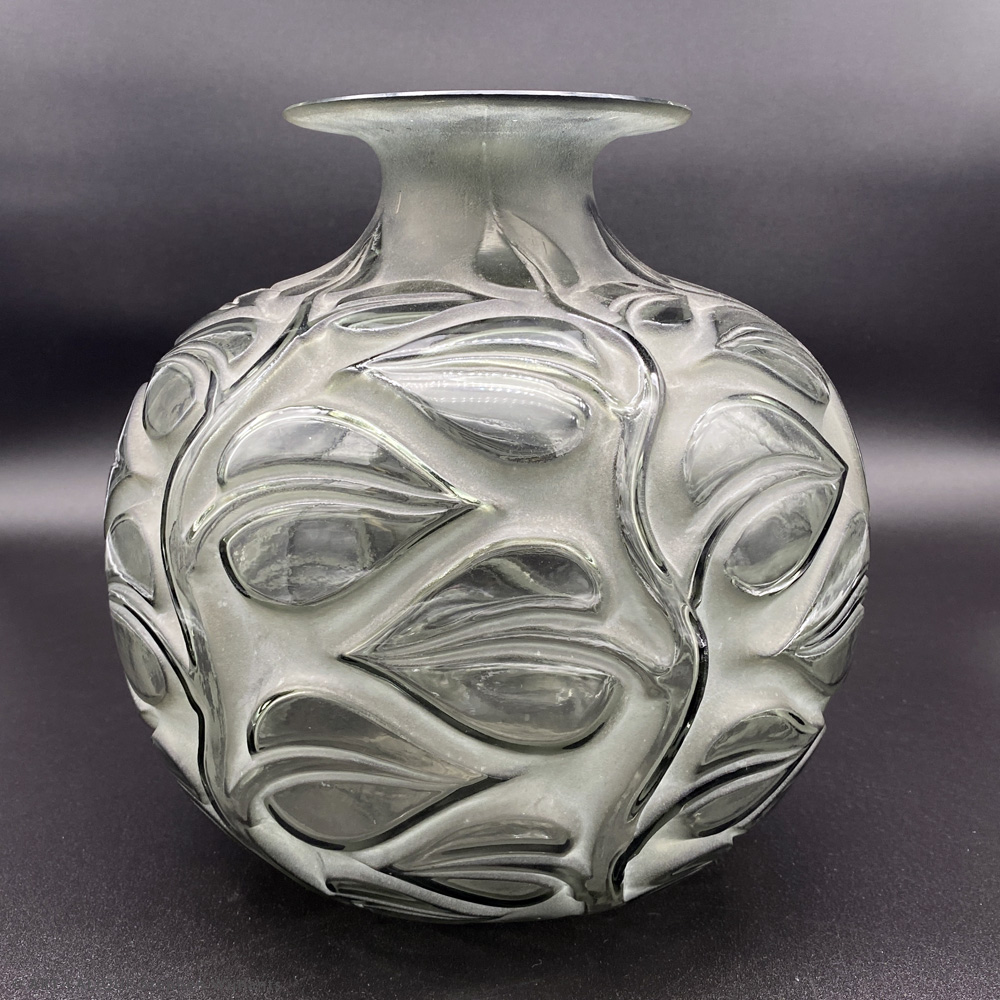 Vase R.LALIQUE